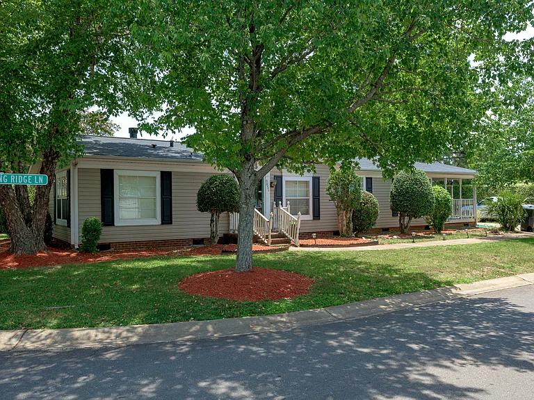9859 Spring Ridge Ln — Photo 8