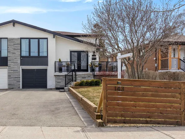 143 Grandravine Dr, Toronto, ON M3J 1B3