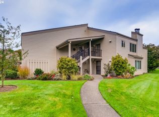 9906 SW Trapper Ter, Beaverton, OR 97008