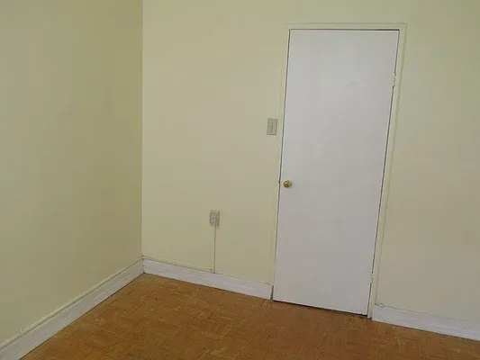 Rented by Windsor Homes Realty Corp | media 3