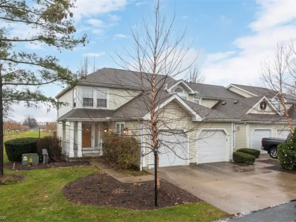 19533 Cyclone Dr #104, Cleveland, OH 44135