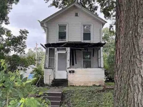 2825 Sheridan St, Davenport, IA 52803