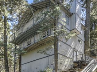 680 Bangor Ln Ln, Lake Arrowhead, CA 92352
