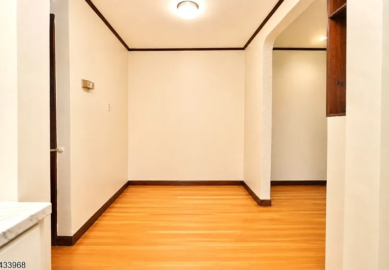 15 N Carpenter Ter #1R — Photo 5
