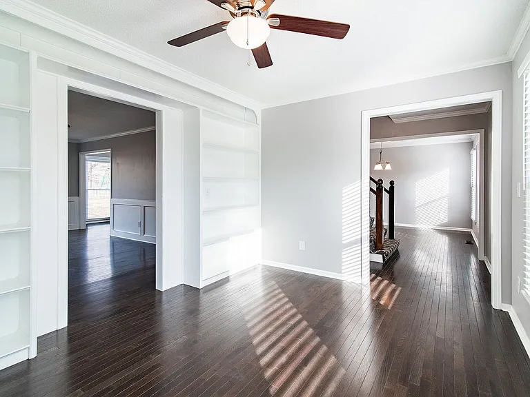 15704 Outlook St — Photo 8