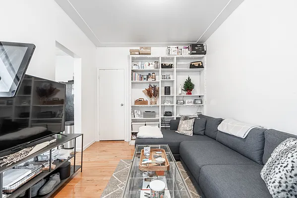 Rented by Joel Scharf, LREB | media 11