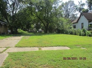 1613 6th Ave, Terre Haute, IN 47807