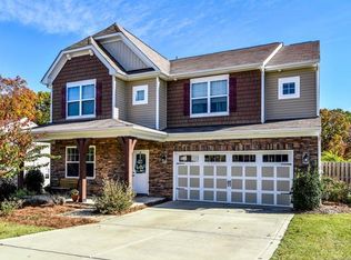 121 Glastonbury Dr, Mooresville, NC 28115