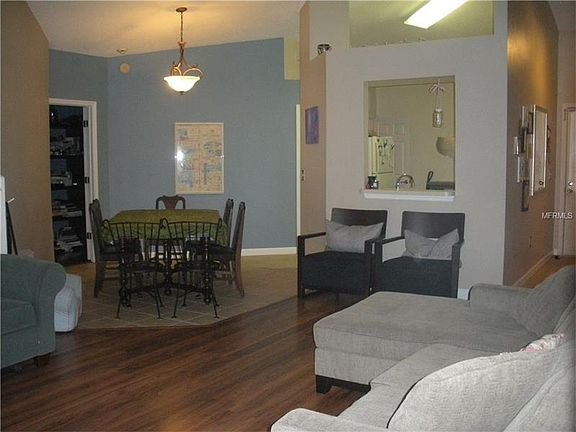 4th image of 12702 Longcrest Dr
