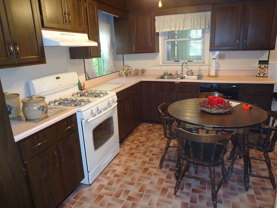 2nd image of 173 Taylor Ave