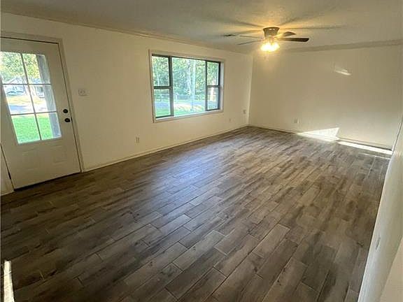 2nd image of 106 Louise Dr