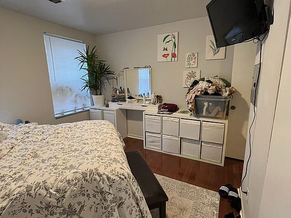 3rd image of 1810 S Broad St APT 1A