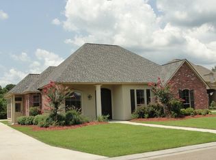 40024 Summer Brooke Ave, Prairieville, LA 70769