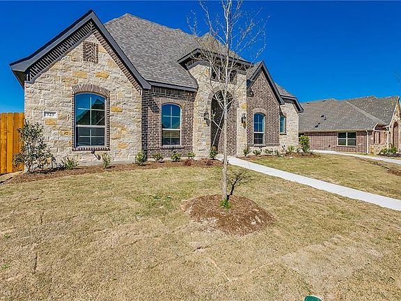 3rd image of 523 Harvest Grove Dr