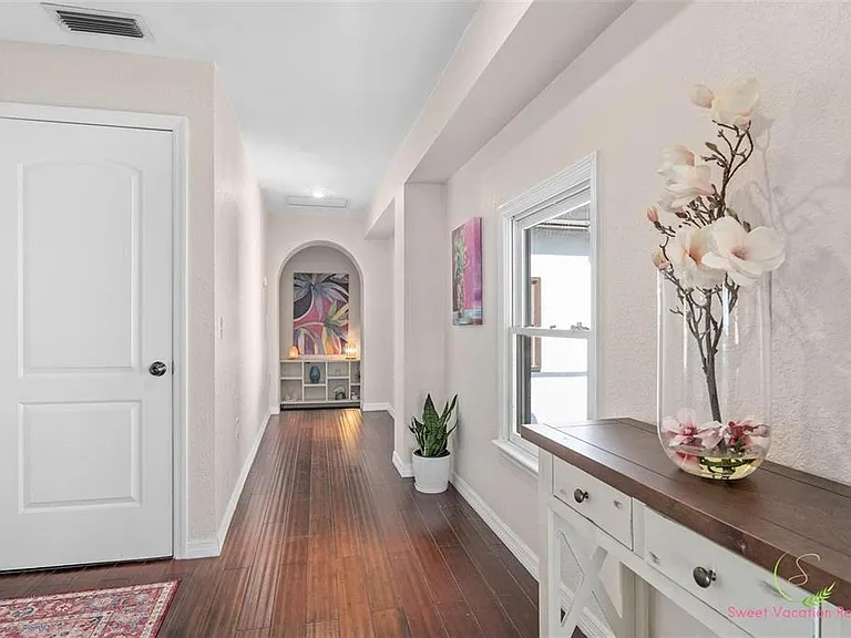 14182 Lake Mary Jane Rd — Photo 17