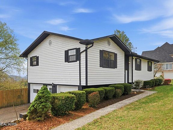 5th image of 239 Bello Rd