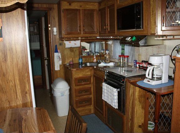 3rd image of 2027 Lakeview Dr