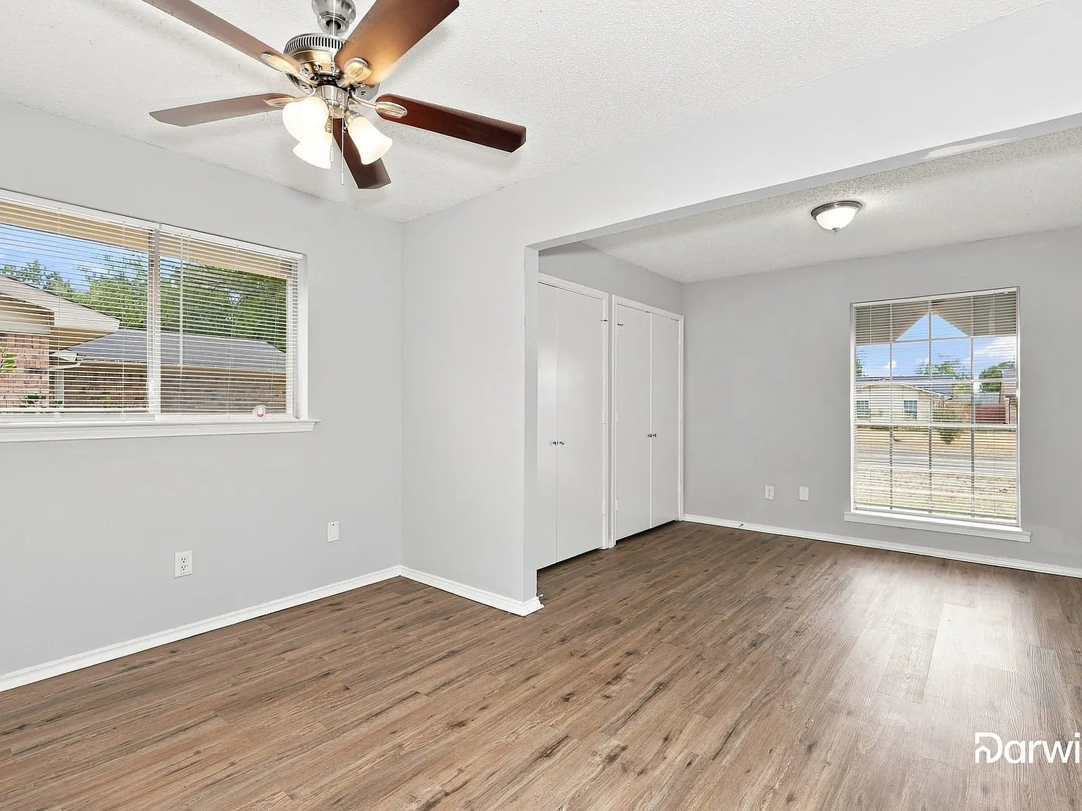 3 bed, 2.0 bath, 1968 sqft, $2,055 — Photo 4