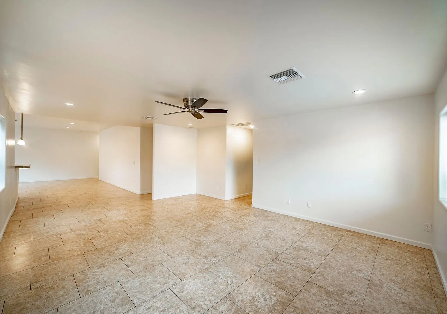 230 E. Linden St. — Photo 2