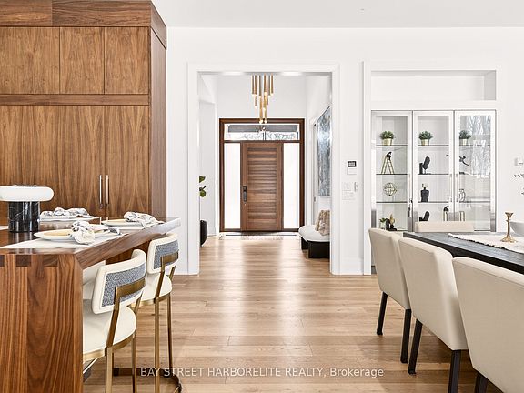 5th image of 1261 Pinegrove Rd