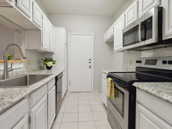 5619 Preston Oaks Rd APT 207, Dallas, TX 75254