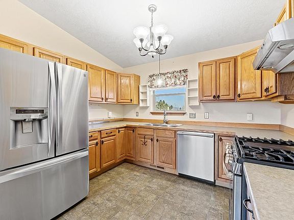 2nd image of 723 Rising Sun Ln