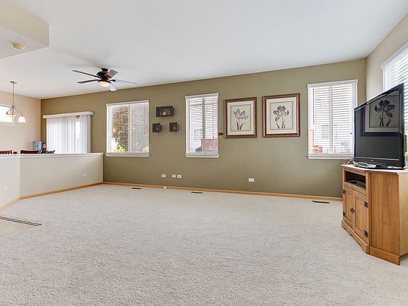 3rd image of 3114 W Gloria Ln