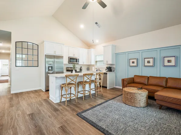 704 W Brainerd St, Pensacola, FL 32501