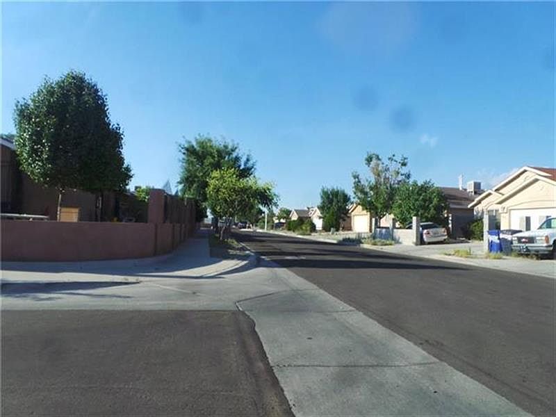 2nd image of 2016 Desert Breeze Dr SW