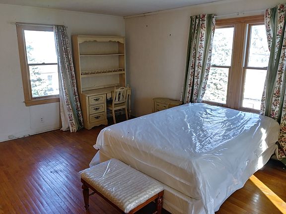 4th image of 1903 S 21st Ave