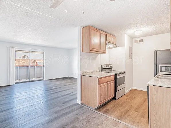 10211 Ura Ln APT 6-308, Thornton, CO 80260