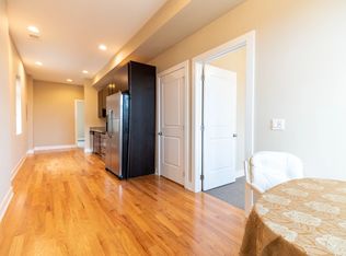 3140 S Indiana Ave #303, Chicago, IL 60616