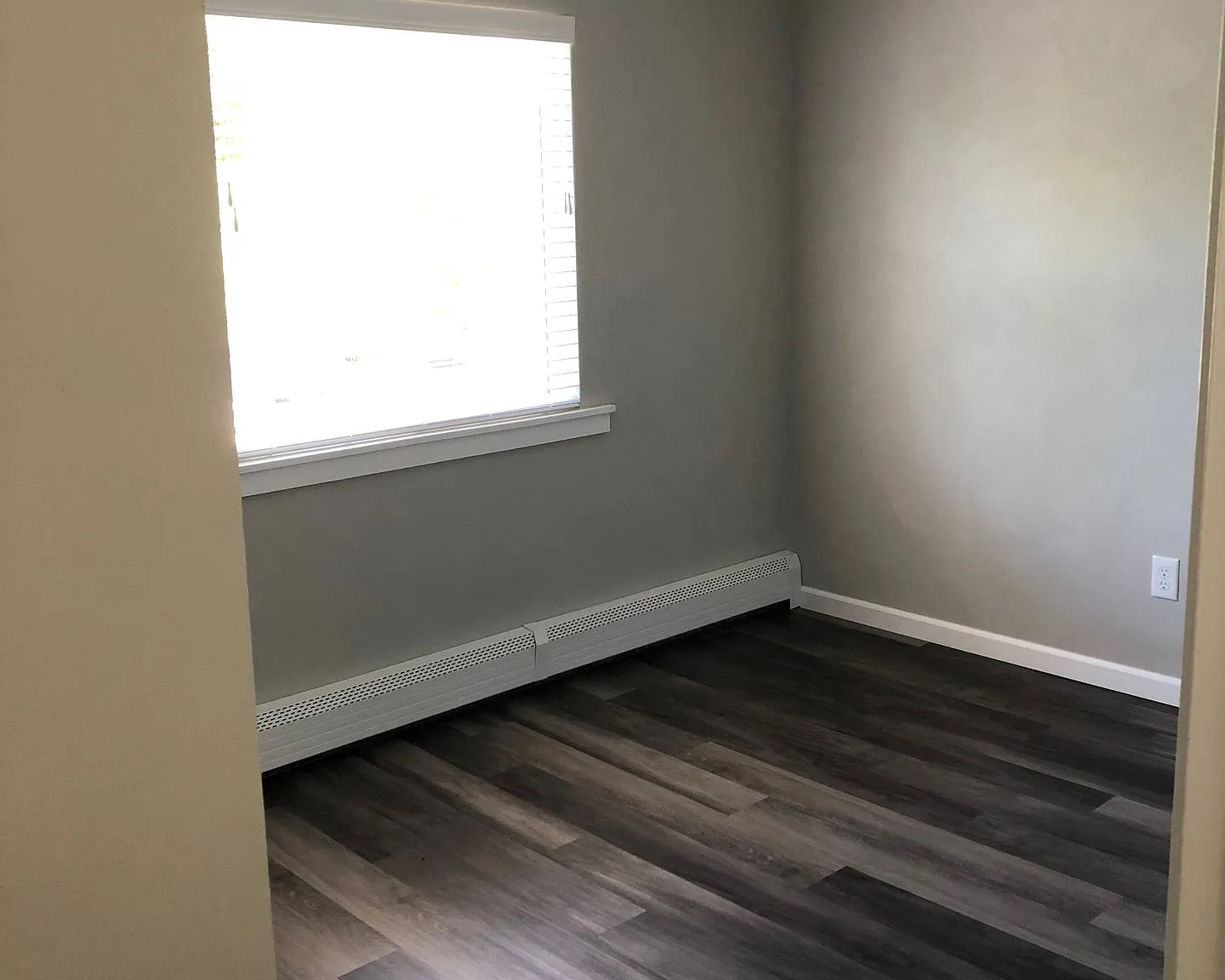 1818 W. Pershing Street — Photo 4
