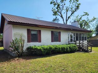 105 Grove Ave, Perry, FL 32348