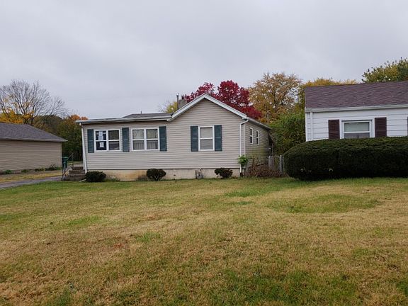 3rd image of 1425 Barney Ave