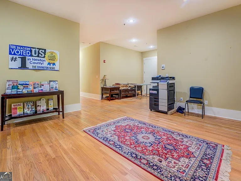 4165 Raphael St SW — Photo 8