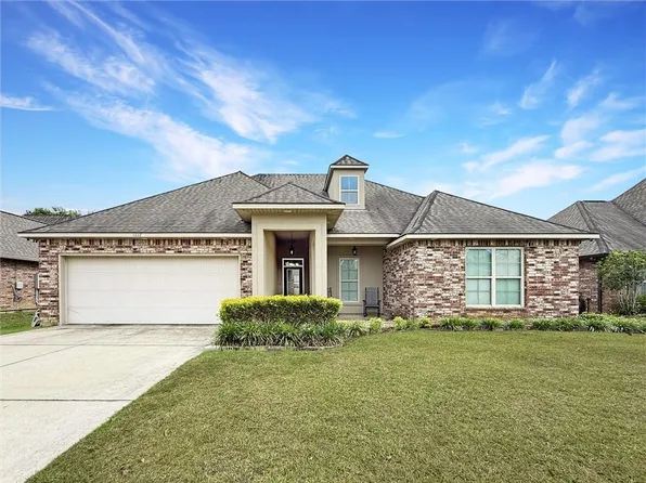 1817 Justin Dr, Covington, LA 70435
