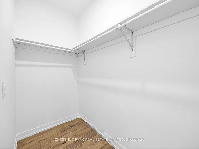 759 Queen St E #Penthouse 1 — Photo 23