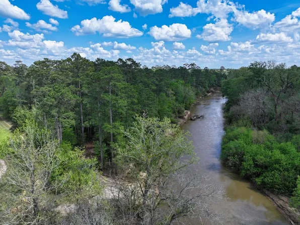 10111 State Highway 94 #W, Lufkin, TX 75904