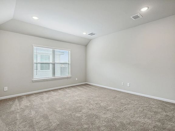 5th image of 1415 Vinewood St