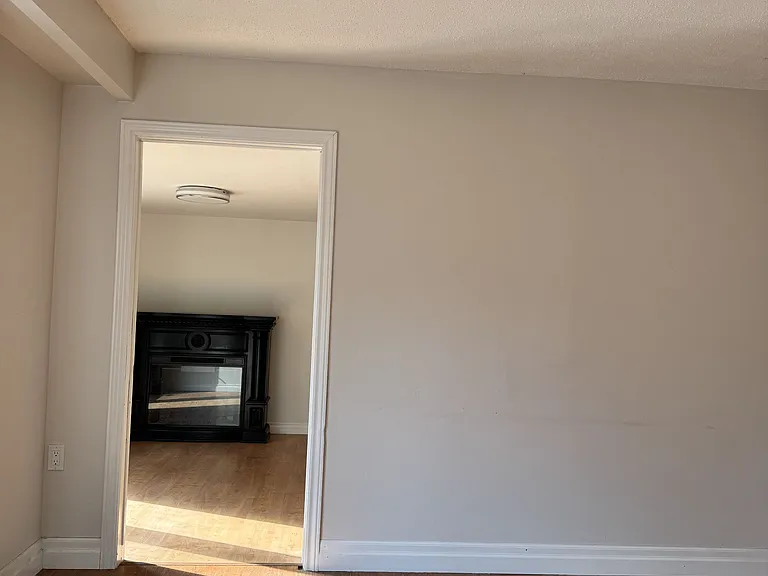 145 Penfield Dr — Photo 13