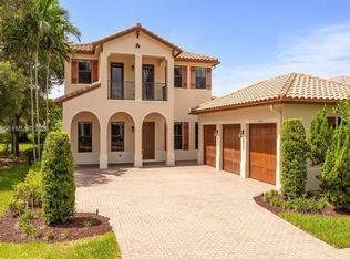 8420 NW 33rd St, Cooper City, FL 33024