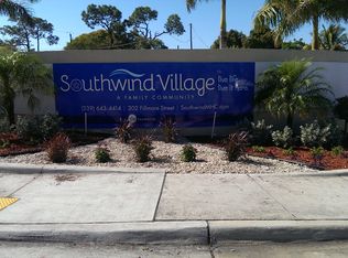 395 Reagan St, Naples, FL 34104