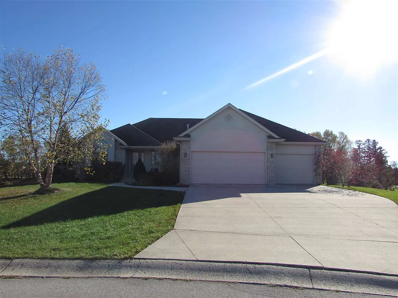 15101 Baroness Pl photo 1