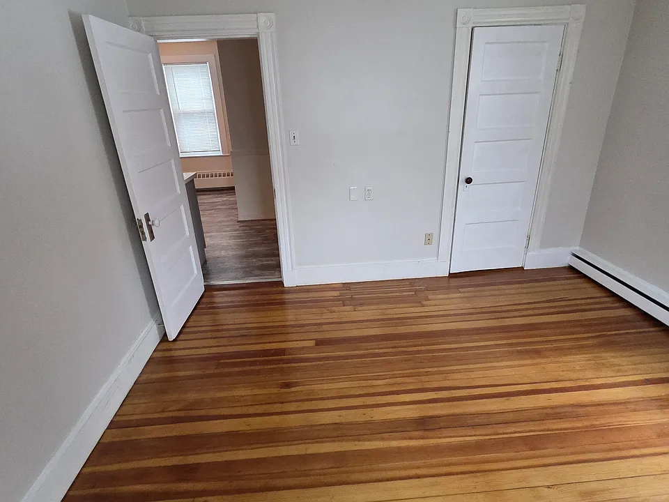 75 Albertina St #1