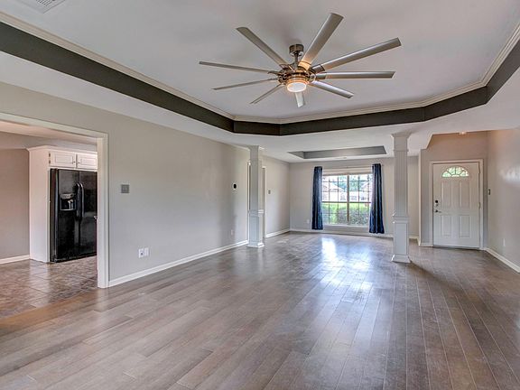 4th image of 4100 Austin Lakes Cir
