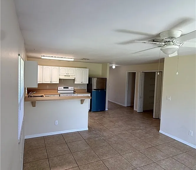 202 Hightower Ave S — Photo 3