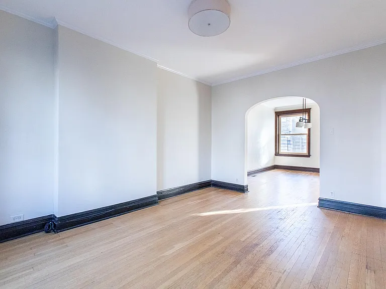 1409 W Belle Plaine Ave #1W — Photo 8