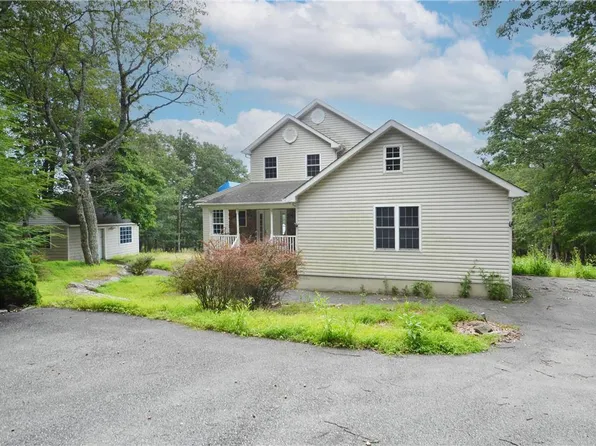 9 Winding Way, Albrightsville, PA 18210