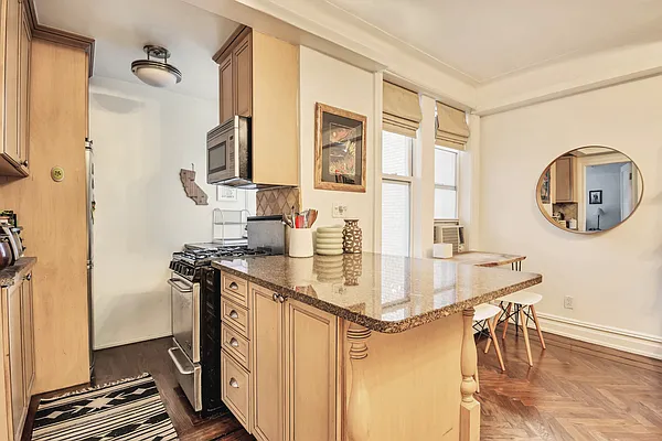 Rented by Compass | media 20